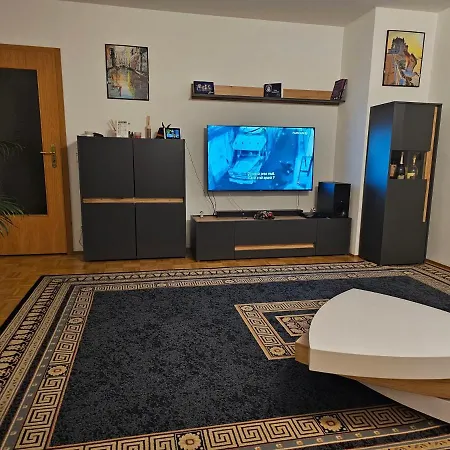 Privat Zimmer In 2 Zimmer *